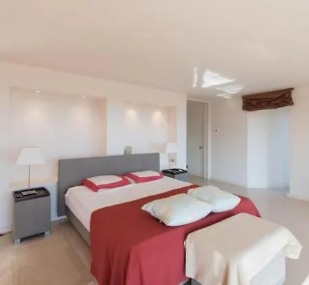 Sleeps 14 Pool Wifi